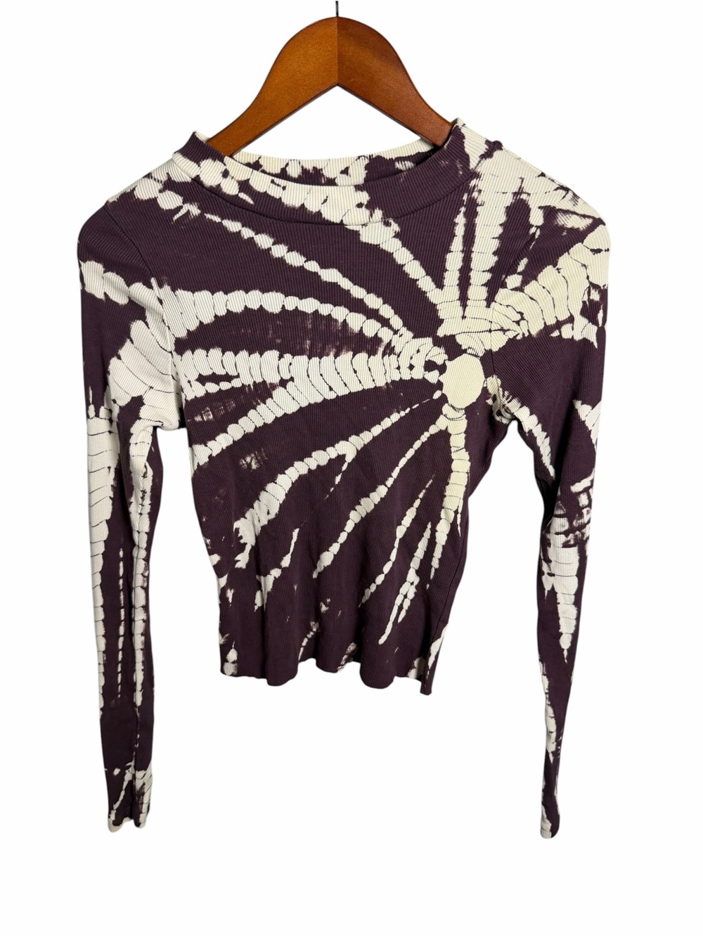 Young Fabulous & Broke Maroon and Cream Tie-Dye Long Sleeve Crop Top - Picture 2 of 5